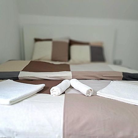Mini Duplex Apartman Dusanovac Kültér fotó